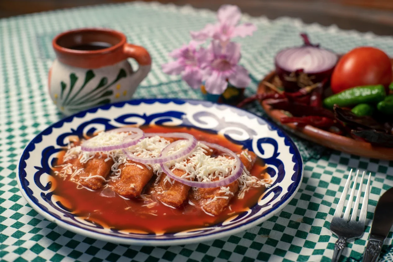 Enchiladas Supremas Potosinas: brand identity by CropWave Creatives, image 6
